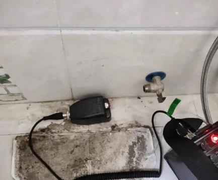 高台屋顶漏水维修公司分享下卫生间漏水的危害及解决方法